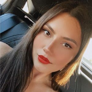 Meet your Posher, Priscilla